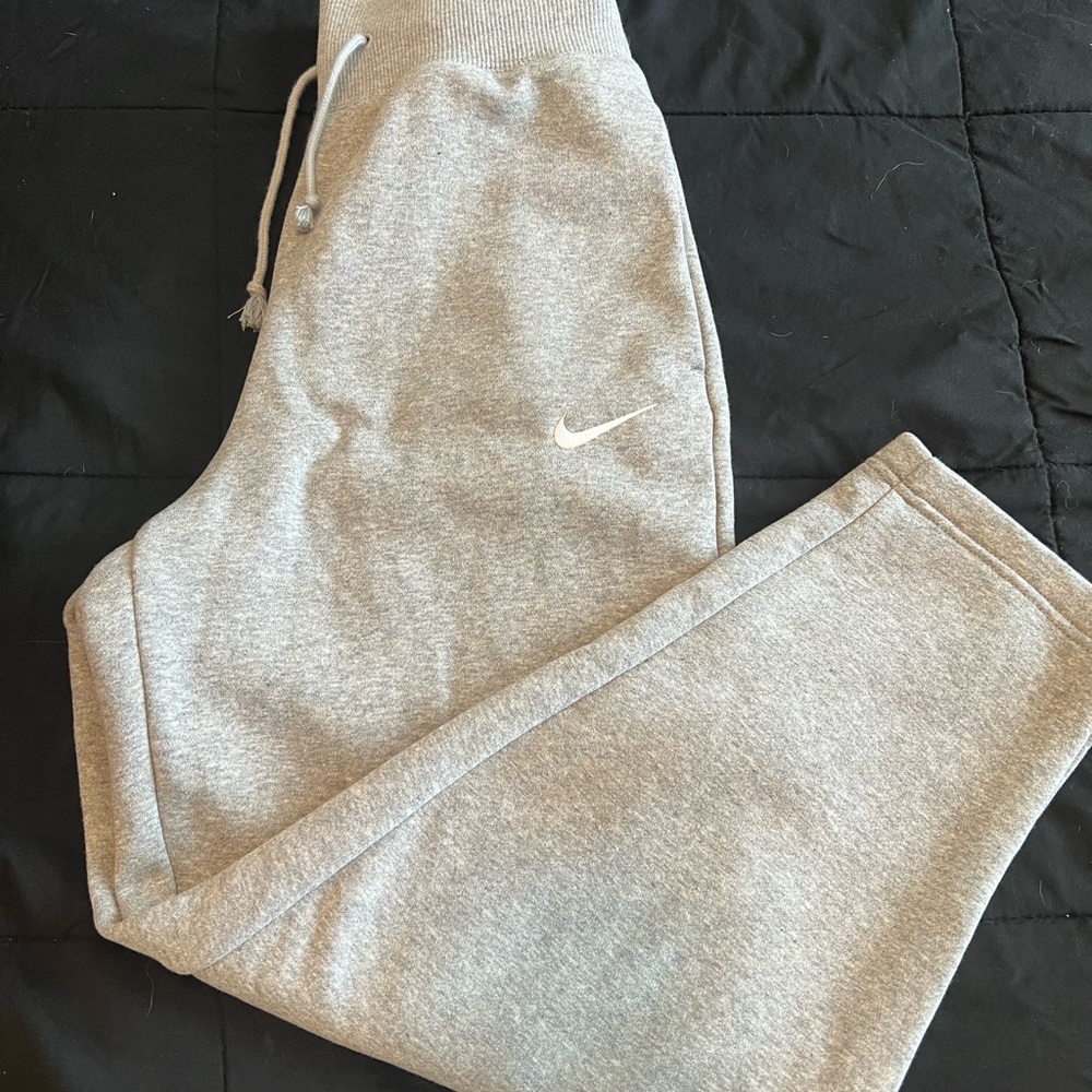 Nike joggers